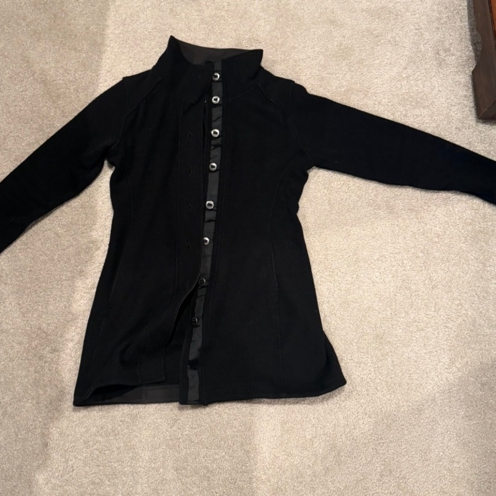 Kuhl Women’s Coat – Size Medium – Fleece Texture w/ Silver Buttons